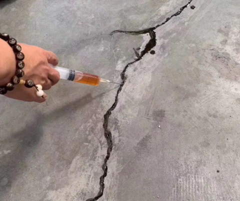 安溪混凝土裂缝修补技术详解​
